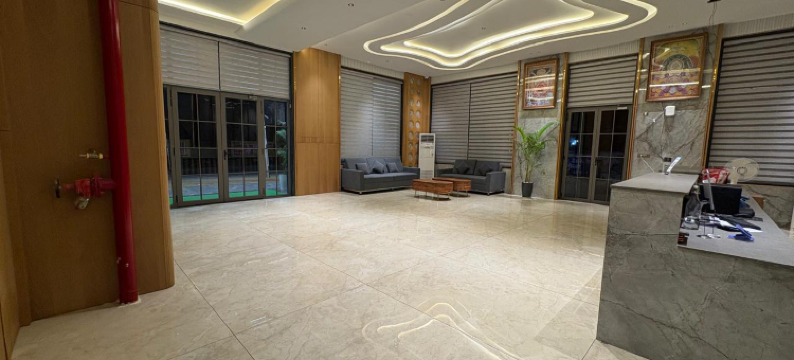 OPO Horizon Surbhi Grant,卡图夏姆(OPO Horizon Surbhi Grant,Khatu Shyam)图片