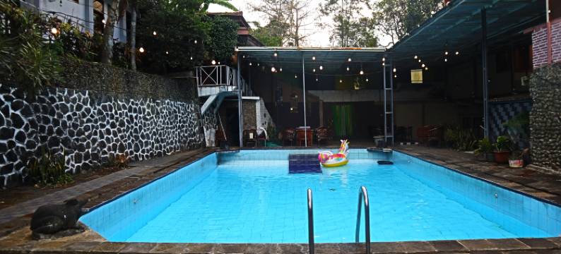 巴图帕勒雷曼普拉姆酒店(PLUM Hotel Palereman Batu)图片