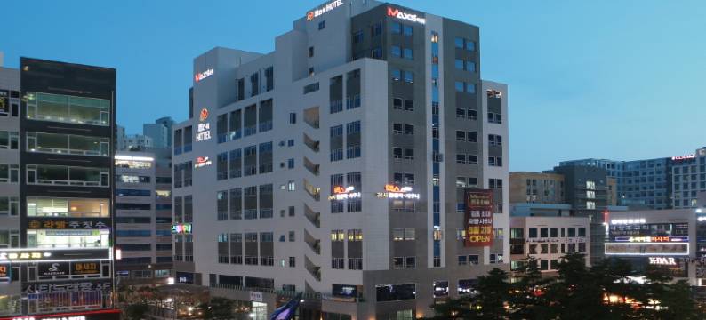 金浦酒店M塔(Gimpo Hotel M Tower)图片