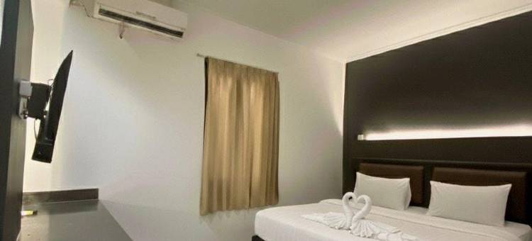 图隆阿贡沃特尔酒店(Grand Charis Hotel Tulungagung)图片
