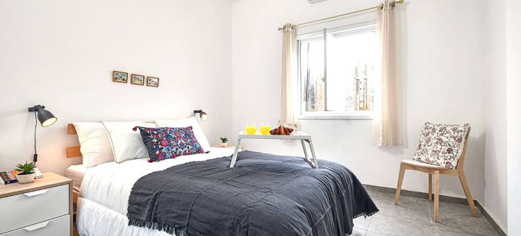 Contemporary 3BR Apt 10 Minute Walk from Beach图片