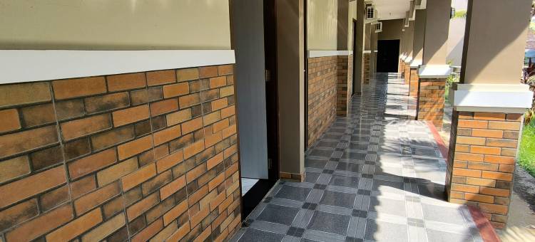 班登岸海滩酒店爪哇2号(Bandengan Beach Hotel Jepara 2)图片