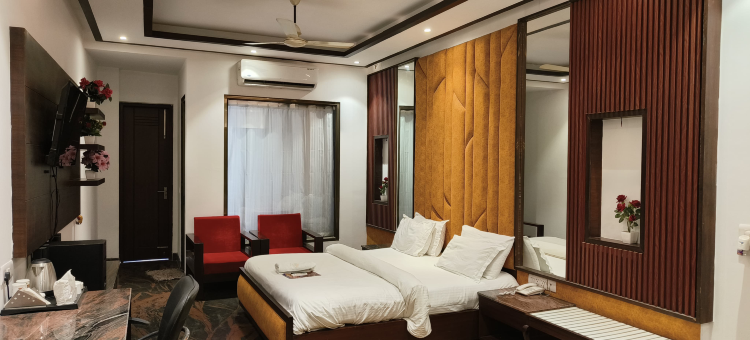 JJK 鲁克米妮别墅酒店及宴会活动(JJK Rukmani Vilas Hotel & Banquet)图片