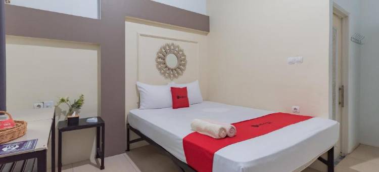 RedDoorz @ Jalan Otista Karawang图片