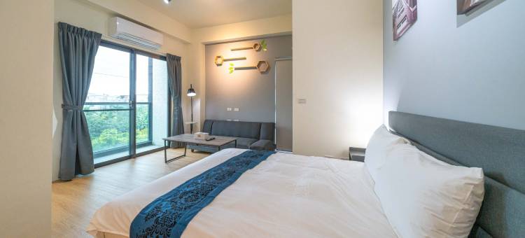 Bùxiǎng huí jiā图片