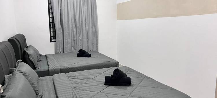 Senai 14pax The Joyous Home Pooltable Airport JPO图片