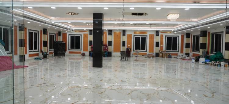 维拉杰国际酒店(Viraj International Hotel)图片