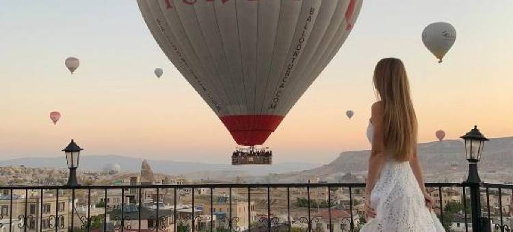 命运洞穴庄园(Kismet Cave Mansion)图片