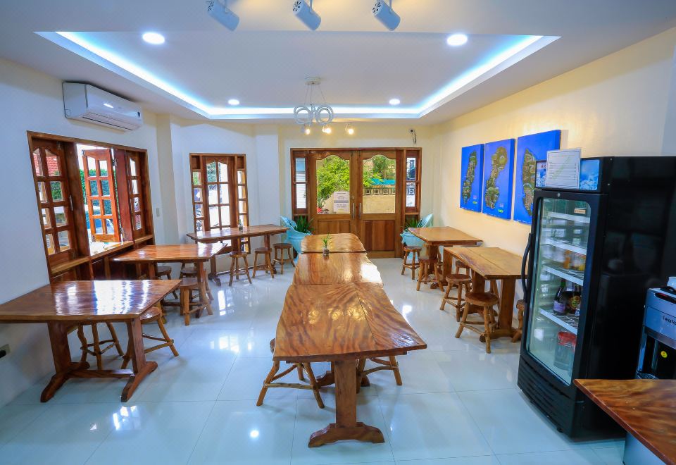 Midtown Inn - BatanesHotel Overview