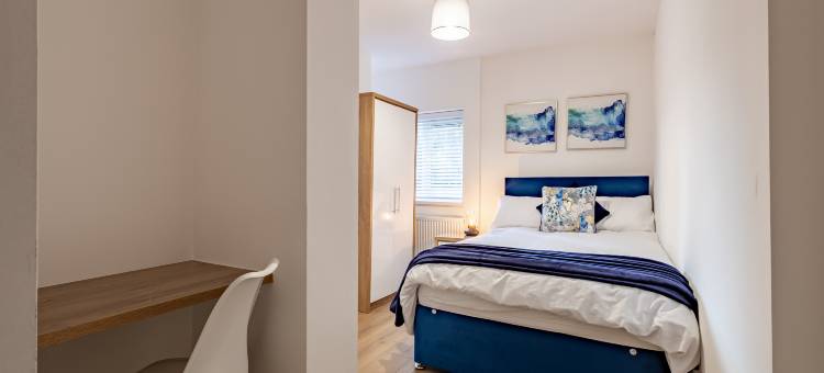 承包商友好型6卧室全带独立卫浴度假屋(Contractor friendly 6 bed all en suite house)图片