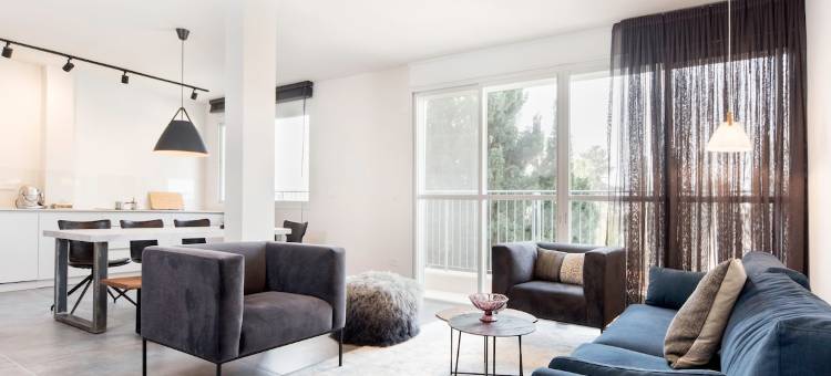 Modern 2BR Apt w Private Parking in City Center图片