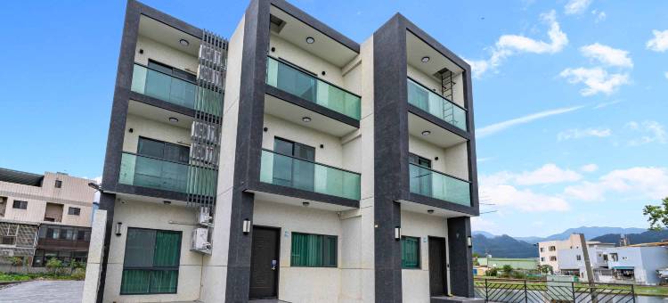 Bùxiǎng huí jiā图片