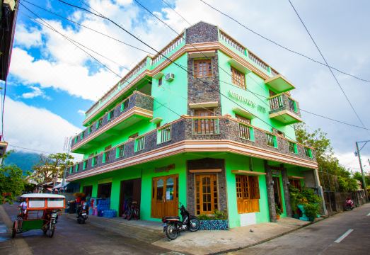 Midtown Inn - BatanesHotel Overview
