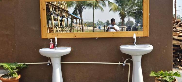 岩石上的国王(The King On The Rocks)图片