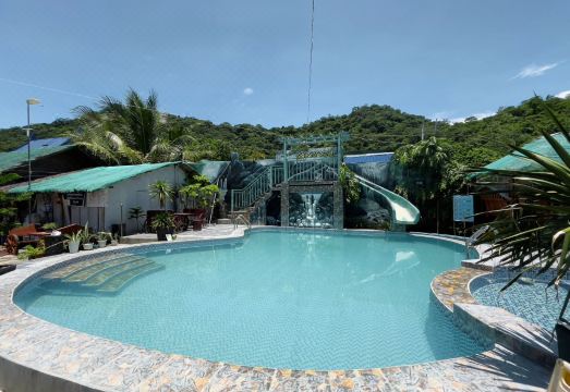 Villa Espinoza Beach Resort Nasugbu Hotel Overview