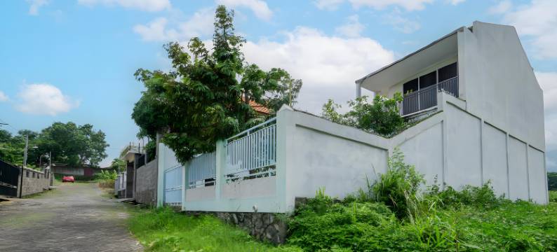 O肯查纳民宿-清真-靠近卡纽兰阿尔巴罗卡清真寺(Hotel O Kencana Homestay Syariah Near Masjid AL-BAROKAH Kanyuran)图片