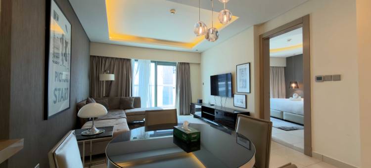 Luxury 1BR at Paramount Residences with Pool Gym & Parking图片