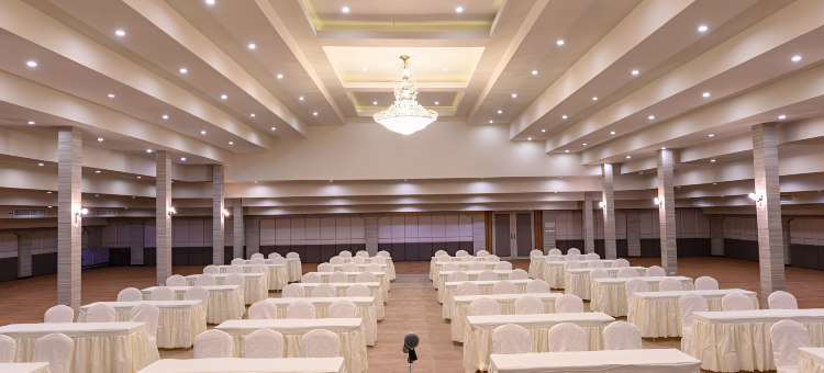 艾龙酒店(芭提雅中天海滩-四方水上市场店)(ELONG Hotel (Pattaya Jomtien Beach Branch))图片