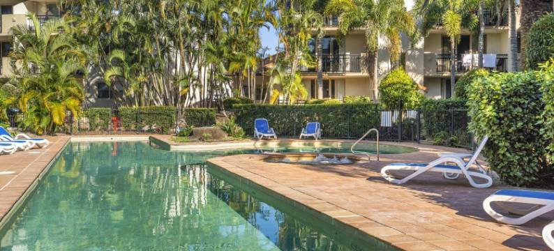 带泳池、烧烤区和游乐场的两卧室家庭度假屋(2-Bed Family Haven with Pools, BBQ & Playgrounds)图片