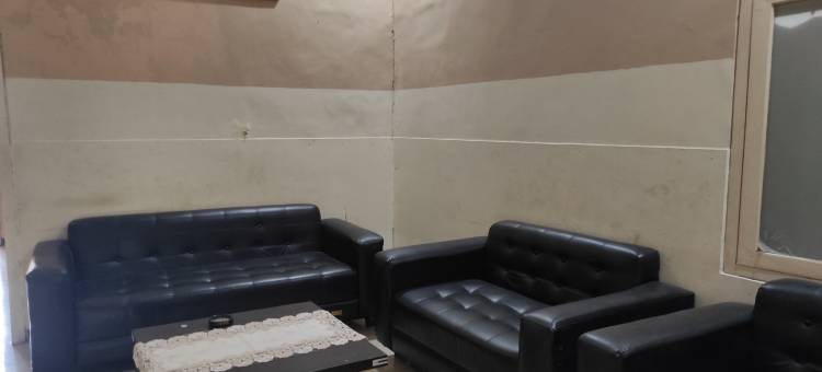 O酒店郁金香旅馆靠近塔纳邦卡村大清真寺(Hotel O Wisma Tulip Near Masjid Besar Desa Tanabangka)图片