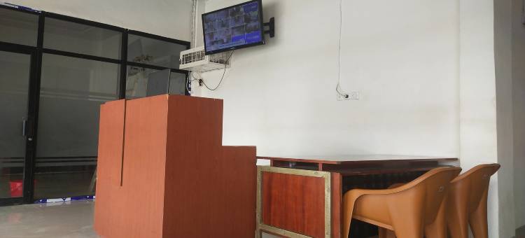 OYO 95110 Eksklusif 家庭旅馆(伊斯兰教法)(OYO 95110 Eksklusif Gueshouse Syariah)图片