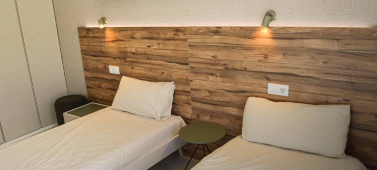 Complete house with pool near Trujillo图片