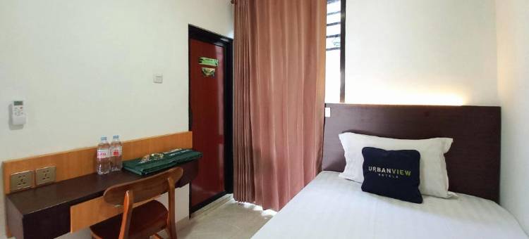 Urbanview锡巴亚克之家谏义里市火车站酒店(Urbanview Sibayak House near Stasiun Kediri)图片