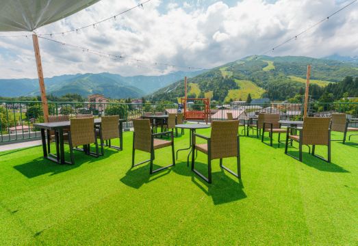 Summit Views Hakuba Hotel Overview