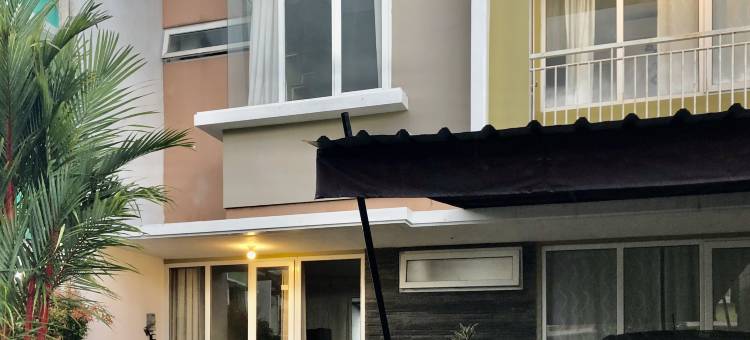 Gerbera Springhill 4BR Villa Springhill Garden Malang图片