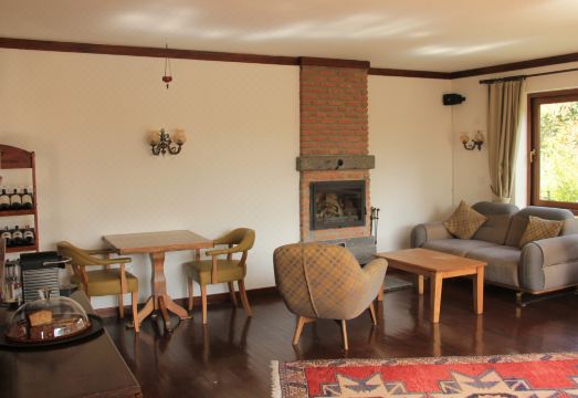 Erguvanlı Ev Hotel Overview