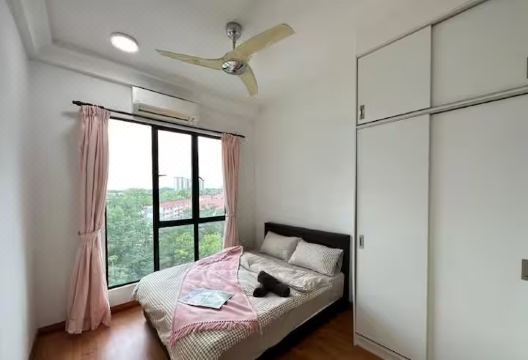 Platino Paradigm Mall Homestay ByStay Hotel Overview