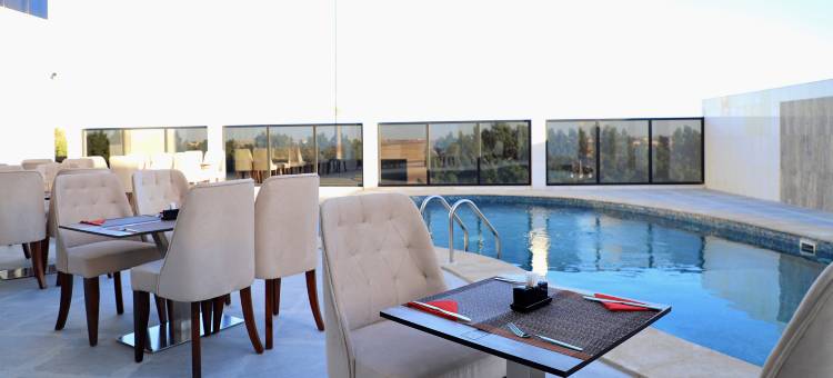 五季酒店和温泉(FIVE SEASONS HOTEL)图片