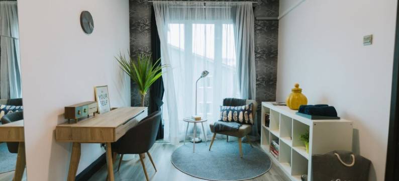 吉隆坡安邦豪华的3层6卧室住宅带私人屋顶花园，靠近国家动物园(Lux 6BR Home with Private Rooftop Garden)图片