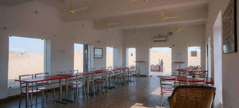 比卡内尔莱萨尔巴蒂沙漠营舍(Bhati Desert Camp Raisar Bikaner)图片