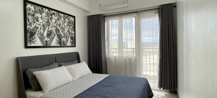A Cozy 2 Bedroom Unit with a Parking at South Residences SM Southmall图片