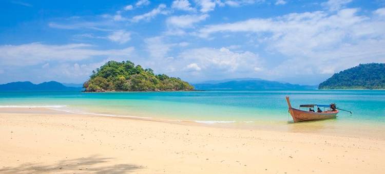 "Peace in Ranong: Your Cozy Retreat"图片