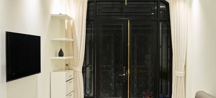 Home by La Sinfonía Trieu Viet Vuong图片