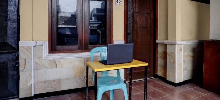 OYO 95035 和谐伊斯兰旅馆(OYO 95035 Harmony Guest House Syariah Sawojajar)图片