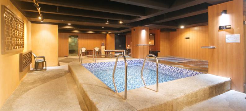 红门酒店尊享@JjimJBang酒店水疗中心(RedDoorz Premium @ JjimJBang Hotel Spa)图片