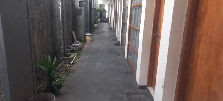OYO 95179 纳米拉伊斯兰旅馆(OYO 95179 Namira Guest House Syariah)图片