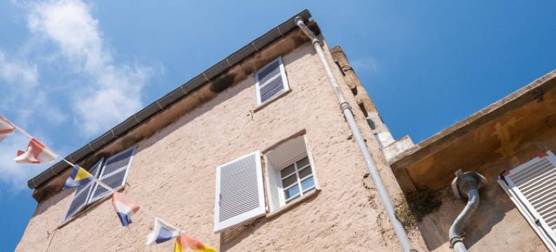 圣特罗佩港中心的舒适开间-夹层/两人(Cozy Studio– Mezzanine/2P– Central/ Port St-Tropez)图片