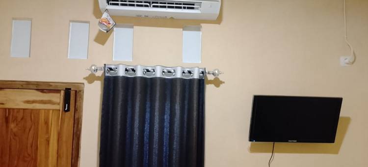 OYO 95109 埃克西斯民宿伊斯兰旅馆(OYO 95109 Eksis Homestay Syariah)图片