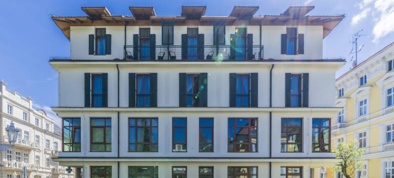 弗朗齐歇克矿泉村里威顿开放式公寓酒店(Revelton Frantiskovy Lazne)图片