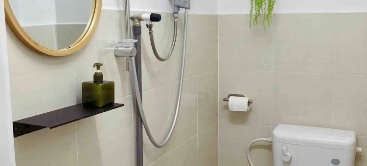 3 BDR shoplot style homestay Yong Peng three rooms.图片