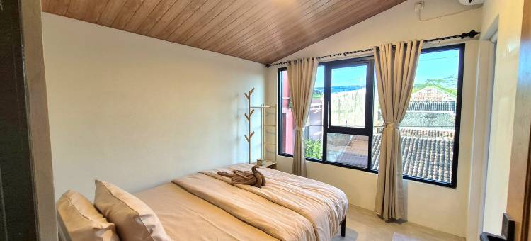 Villa Bangunjiwo by Yustien Homestay (Entire House 4 Beds)图片