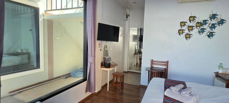 ANATANA KOH LARN图片