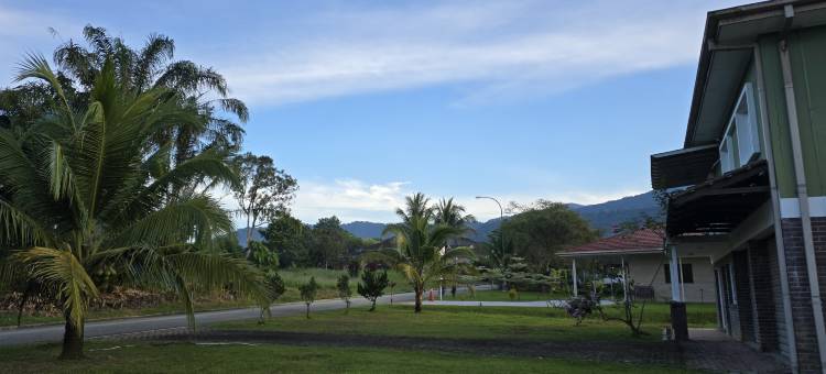 Orchard Lake House - 4 rooms, 11 beds, 13 persons图片