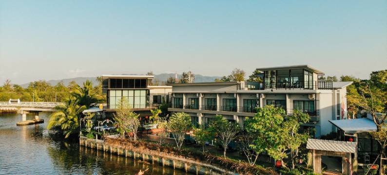 丰郎河滨酒店(Phuengluang Riverside Hotel Chanthaburi)图片