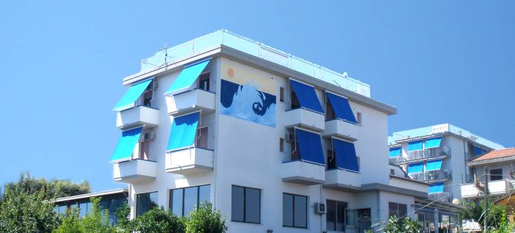 马雷蓝光酒店(HOTEL MARE BLU)图片