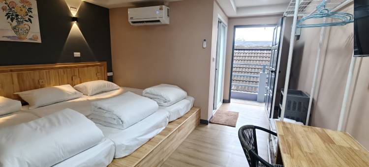 YOLO Sea Fishing Hotel图片